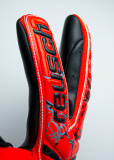 Reusch Attrakt Gold X 5370945 3333 black red 3